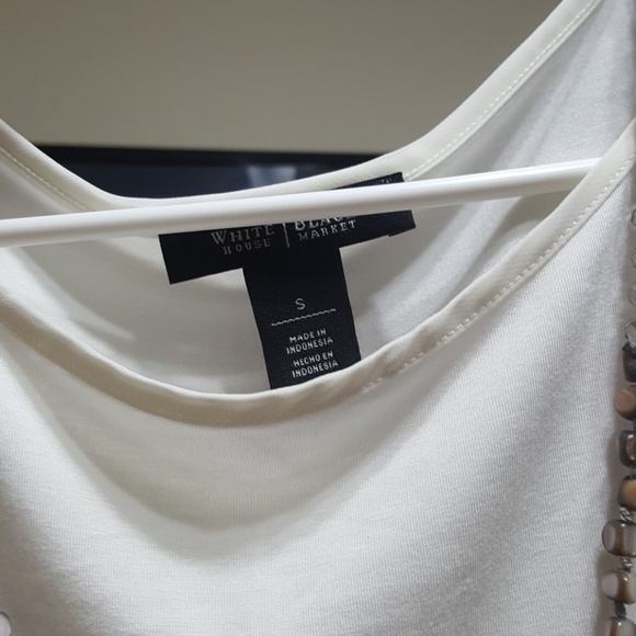 Pretty and elegant blouse.πΈπ€π€π€π€πΈ - Picture 8 of 8